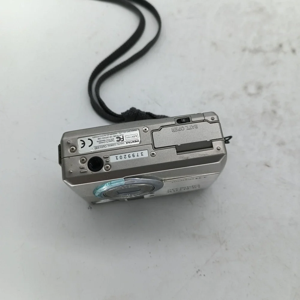 Pentax Optio 330 Digital Camera 3.34MP Silver Compact Point and Shoot Y2K ic